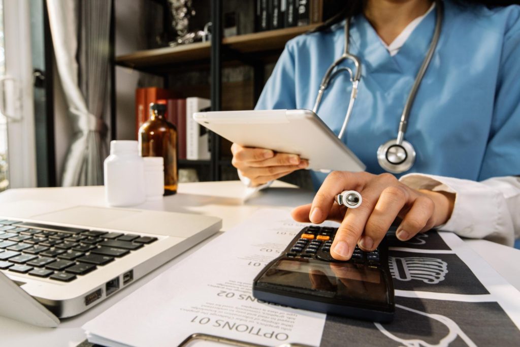 Impostos em Clínicas Médicas Otimize e Garanta Saúde Financeira